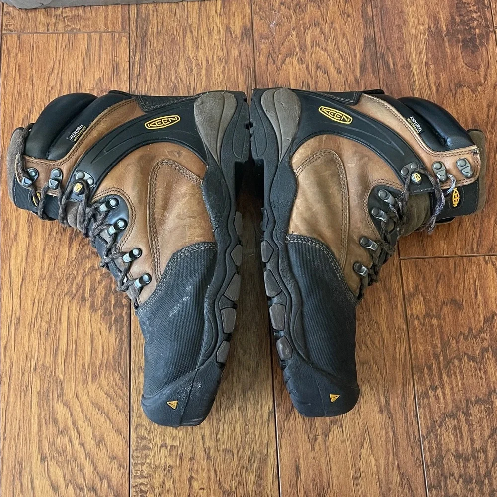 Keen Men’s Louisville Met Guard Work Boots Steel Toe Size 11EE